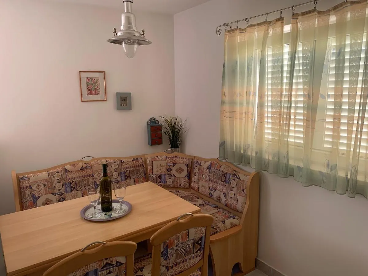 Apartment King Njivice