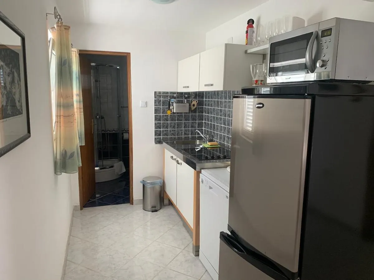 Apartment King Njivice 0*,  Croatia